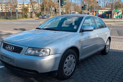 Audi A3 191.900 km 1.290 &euro; Mainz 55128