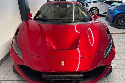 Ferrari F8