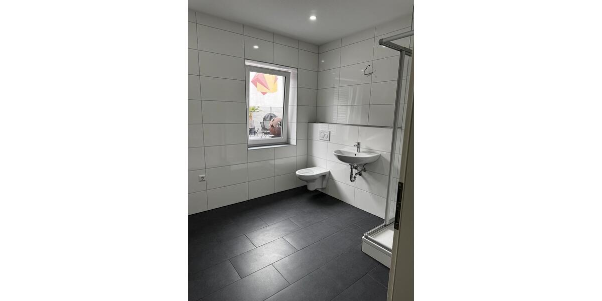 Erdgeschoßwohnung Karlsruhe Knielingen - 2 Zimmer, 80 m&sup2;, 1.400&euro; | Angebot:25870572