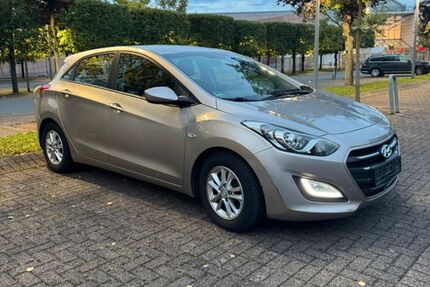 Hyundai i30 138.000 km 5.200 &euro; Erfurt 99086