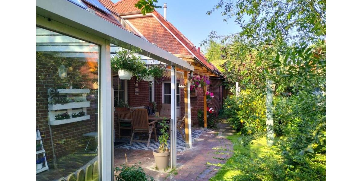 Einfamilienhaus Blomberg - 8 Zimmer, 180 m&sup2;, 380.000&euro; | Angebot:26985362