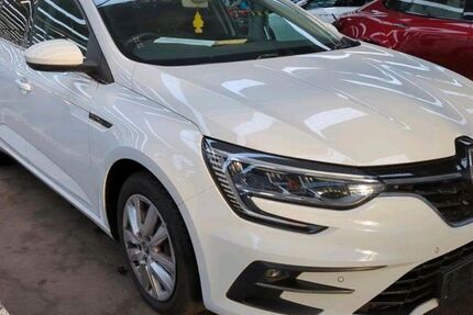 Renault Megane 125.873 km 10.999 &euro; Stuttgart 70469