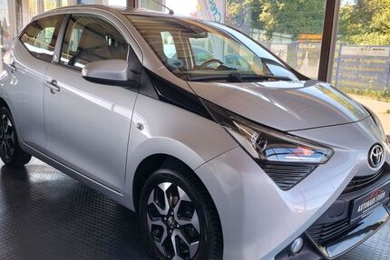 Toyota Aygo (X) 74.600 km 10.500 &euro; Bremen 28201