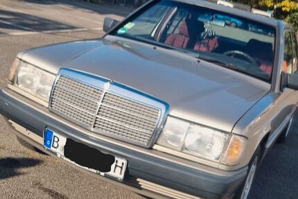 Mercedes-Benz 190 199.421 km 5.250 € Berlin 12047