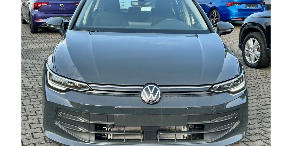 VW Golf 8.600 km 23.590 &euro; Wasungen 98634