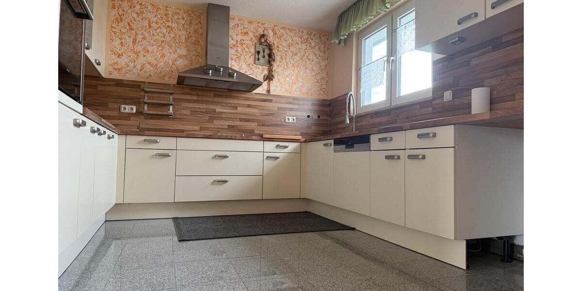 Dachgeschoßwohnung Augsburg Pfersee - 3 Zimmer, 78 m&sup2;, 1.300&euro; | Angebot:26640901