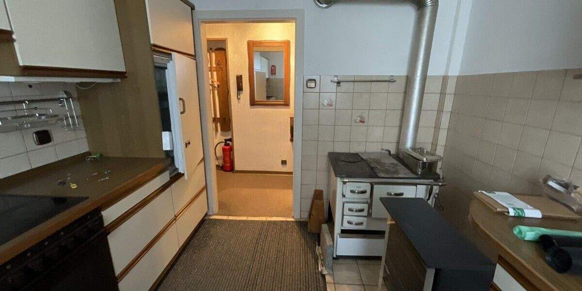 Doppelhaushälfte Villingen-Schwenningen Schwenningen - 9 Zimmer, 158 m&sup2;, 280.000&euro; | Angebot:25741648