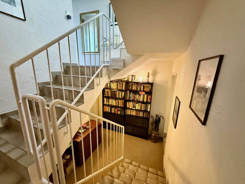 FröndenbergRuhr: Split-Level-Einfamilienhaus in bevorzugter Wohnlage - Ein echtes Liebhaberstück!