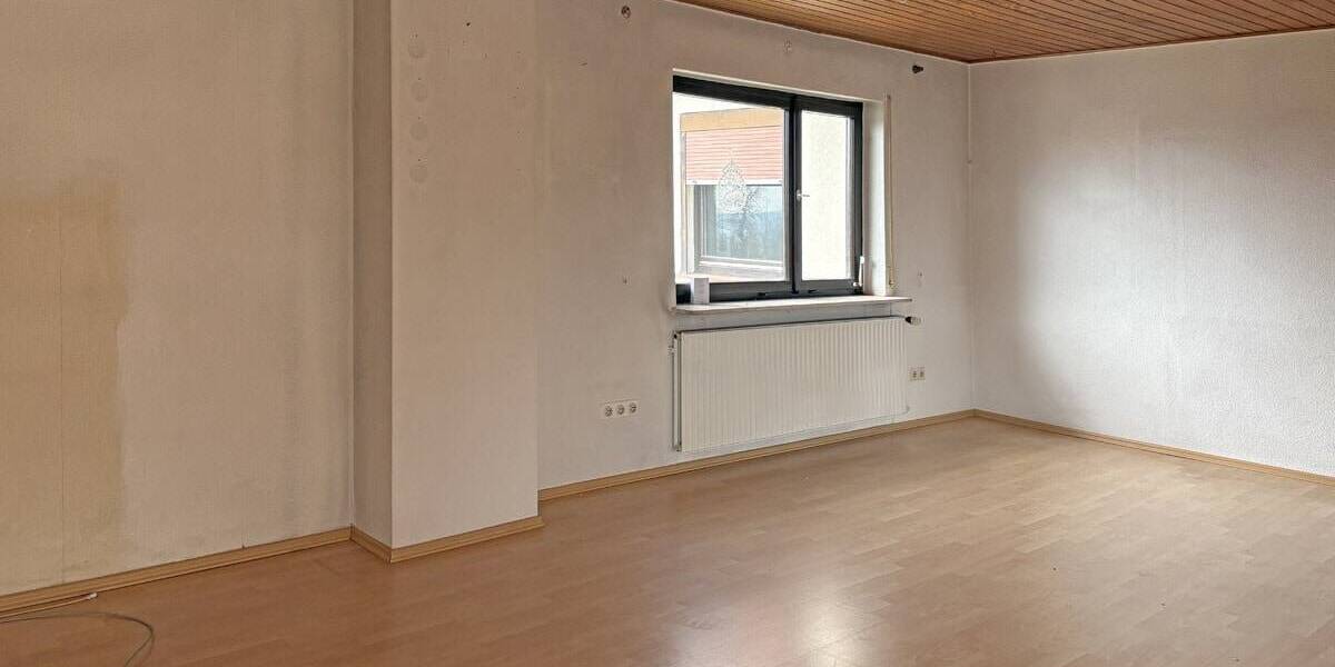 Einfamilienhaus Küps Schmölz - 7 Zimmer, 200 m&sup2;, 130.000&euro; | Angebot:25999722