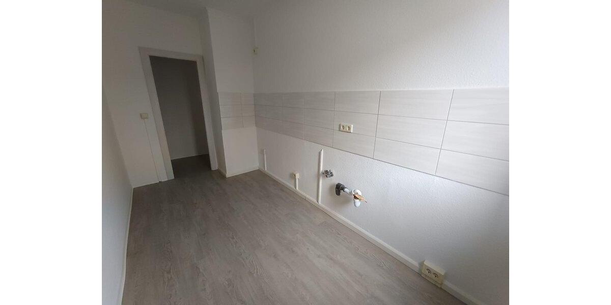 Etagenwohnung Treuen - 3 Zimmer, 83 m&sup2;, 550&euro; | Angebot:26006954