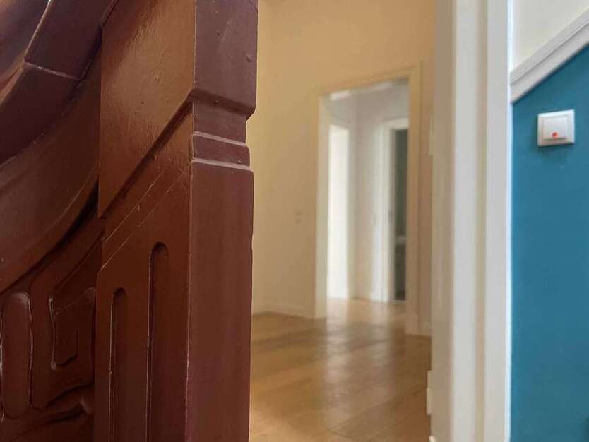 Wohnung zum Mieten in Halle 393 € 46.16 m²