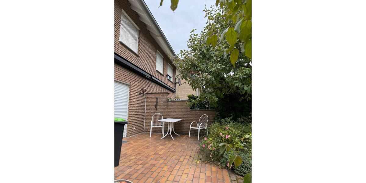 Haus zur Miete in Gütersloh, Nähe Mohnspark, 1500€ Kaltmiete 2 zimmer