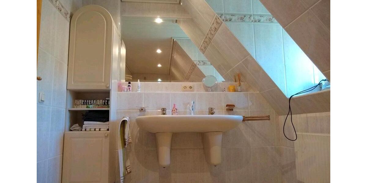 Einfamilienhaus Langenhorn - 5 Zimmer, 180 m&sup2;, 1.500&euro; | Angebot:26362064