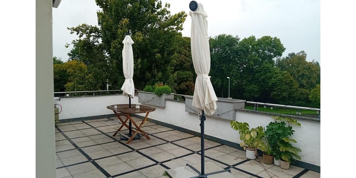 Großzügige Penthouse-Wohnung (ca. 210 m²) zu vermieten 5.5 zimmer