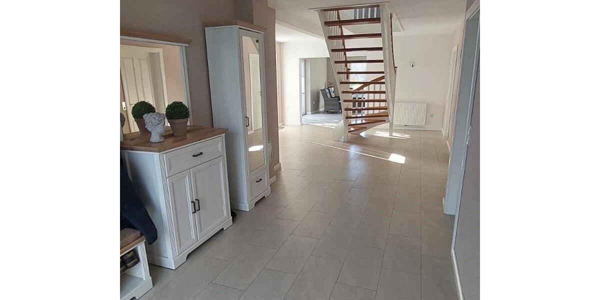 Einfamilienhaus Ostrhauderfehn - 4 Zimmer, 190 m&sup2;, 1.400&euro; | Angebot:26284220