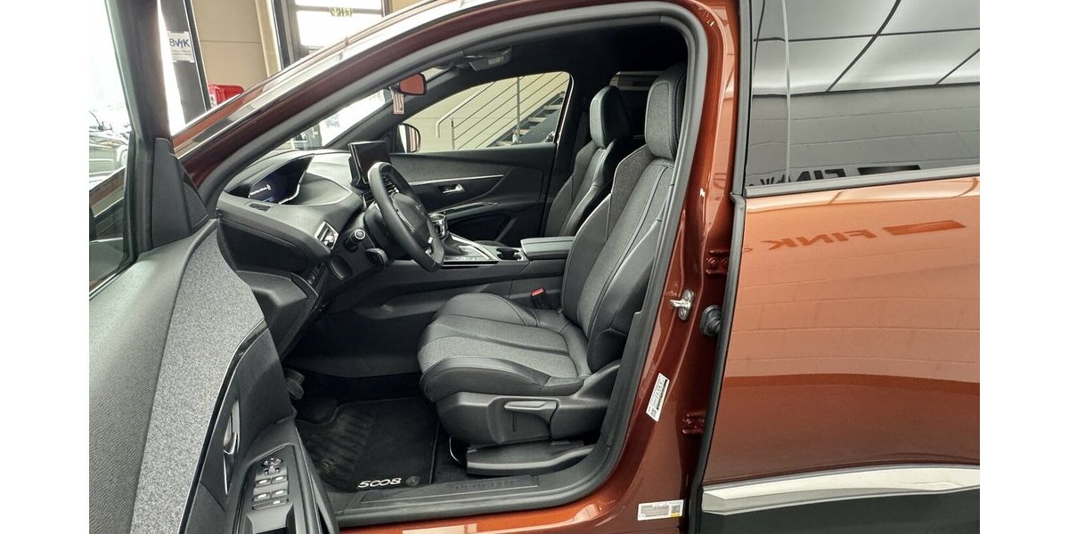 Peugeot 5008 Puretech 130 Allure CarPlay Cam 17.210 km 21.470 &euro; Lich 35423