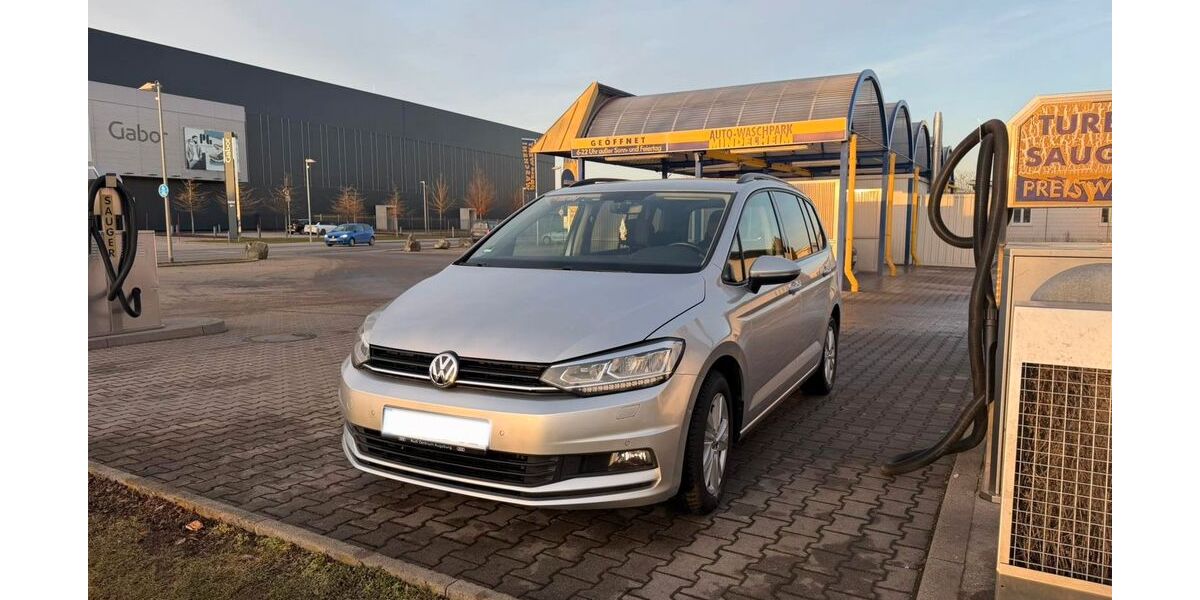 VW Touran 178.000 km 13.500 &euro; Mindelheim 87719
