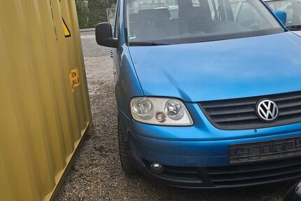 VW Caddy 180.000 km 2.990 € Aachen 52070