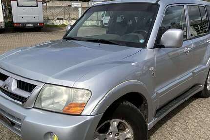 Mitsubishi Pajero 218.018 km 3.370 &euro; Bonn 53179