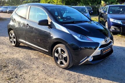 Toyota Aygo (X) 30.000 km 7.490 € Berlin 13127