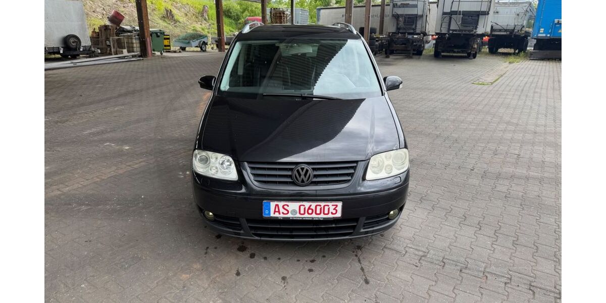 VW Touran 360.000 km 1.690 &euro; Sulzbach-Rosenberg 92237