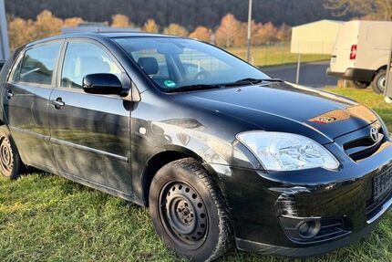 Toyota Corolla 157.000 km 4.500 &euro; Wertheim am Main 97877
