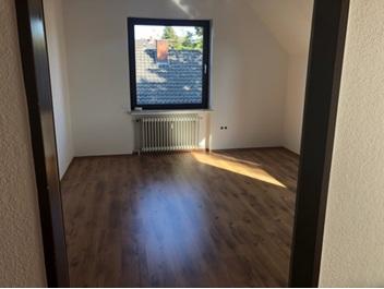 Etagenwohnung Hude (Oldenburg) - 4 Zimmer, 150 m&sup2;, 1.100&euro; | Angebot:26253954