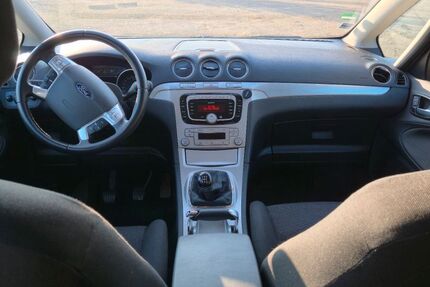 Ford S-Max 154.000 km 4.399 &euro; Kerken 47647