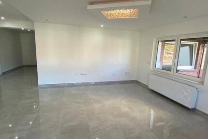 Wohnung Schmelz - 3 Zimmer, 128 m&sup2;, 800&euro; | Angebot:25634270