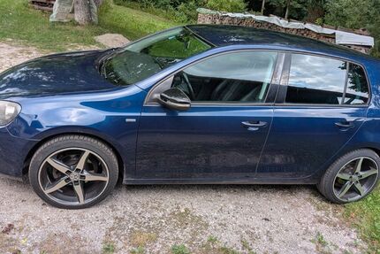 VW Golf 189.500 km 5.500 &euro; Staudach-Egerndach 83224