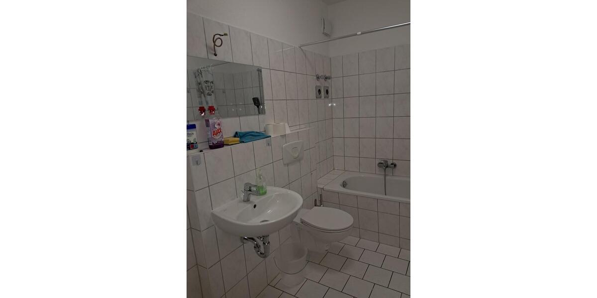Erdgeschoßwohnung Hecklingen - 1 Zimmer, 43 m&sup2;, 275&euro; | Angebot:25125132