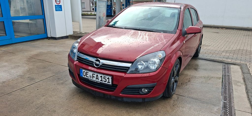 Opel Astra 137.000 km 3.419 &euro; Attendorn 57439