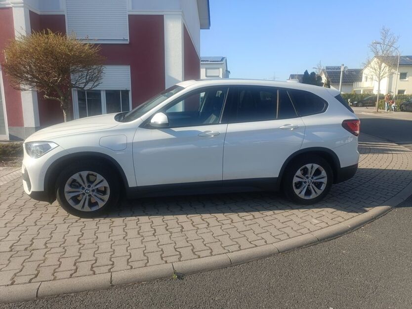 BMW X1 40.000 km 24.400 € Pfungstadt 64319