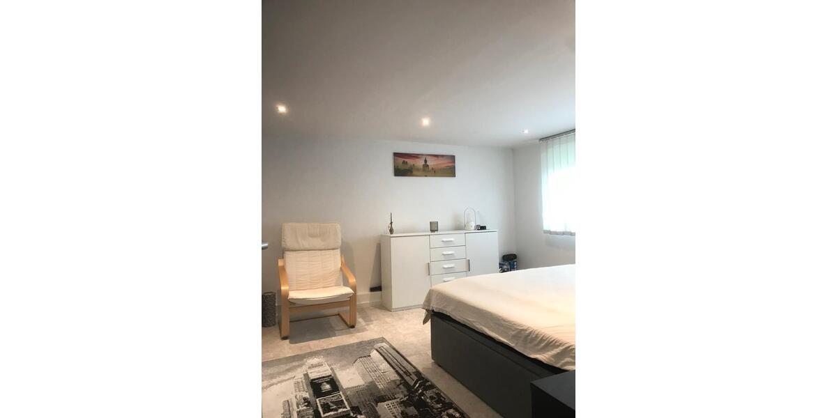 Erdgeschoßwohnung Bielefeld Jöllenbeck - 5 Zimmer, 160 m&sup2;, 260.000&euro; | Angebot:25552930