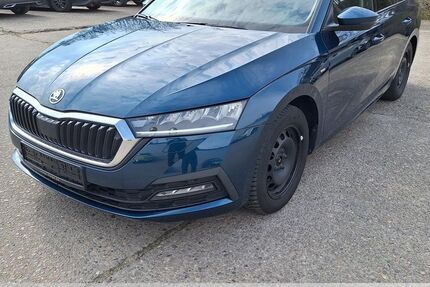 Skoda Octavia 93.300 km 18.995 &euro; Dresden 01157