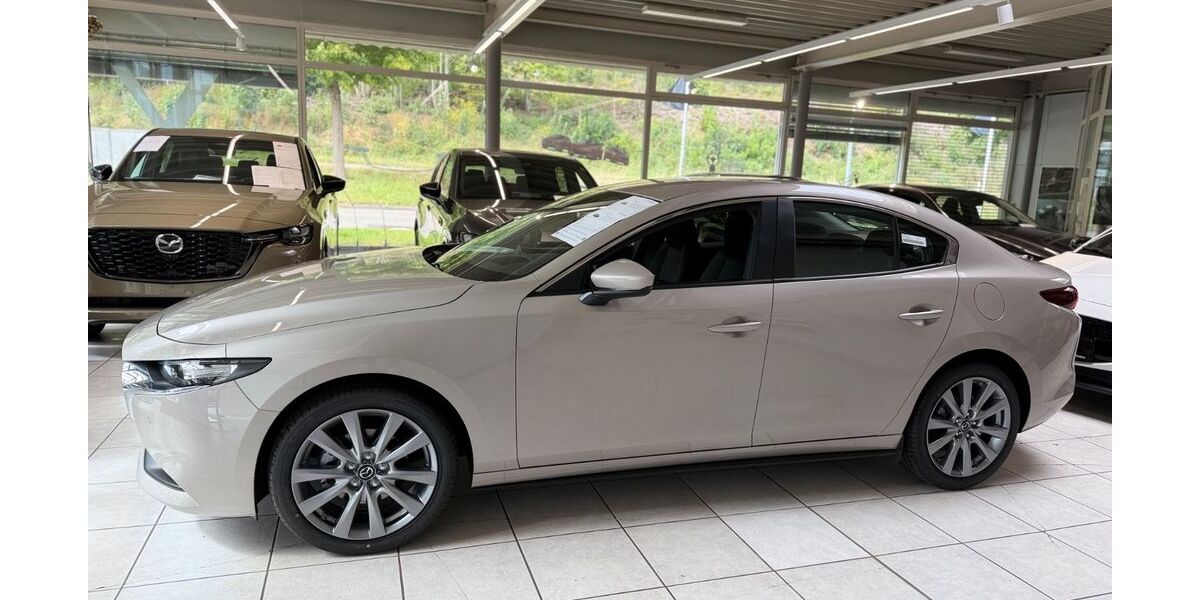 Mazda 3 9.900 km 27.999 &euro; Altensteig 72213