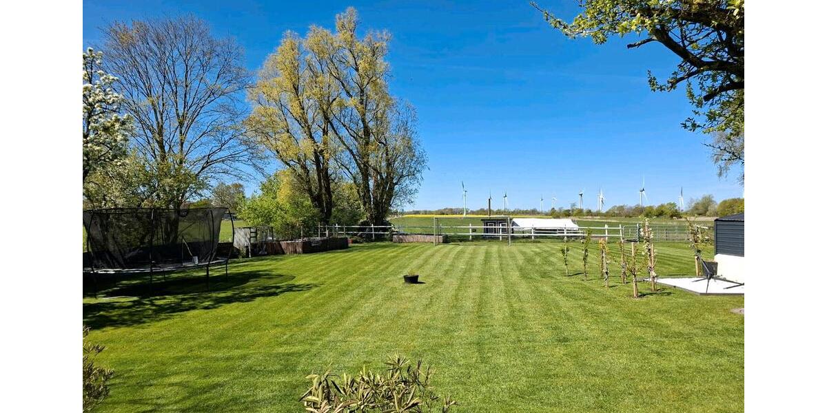 Bauernhaus, Landhaus Lunden - 10 Zimmer, 293 m&sup2;, 549.000&euro; | Angebot:23589132