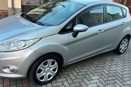 Ford Fiesta 109.800 km 3.700 &euro; Dresden 01139