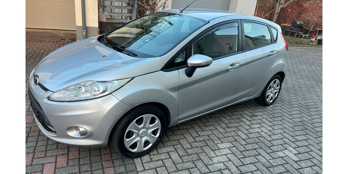 Ford Fiesta 109.800 km 3.700 &euro; Dresden 01139