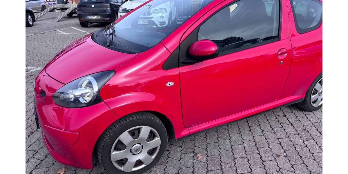 Toyota Aygo (X) 204.000 km 1.450 &euro; Garching bei München 85748