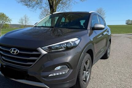 Hyundai TUCSON 99.450 km 16.700 &euro; Dorfhain 01738