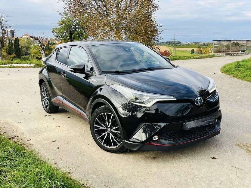 Toyota C-HR 102.001 km 16.499 € Ditzingen 71254