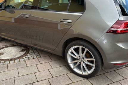 VW Golf 152.700 km 10.900 &euro; Seebruck 83358