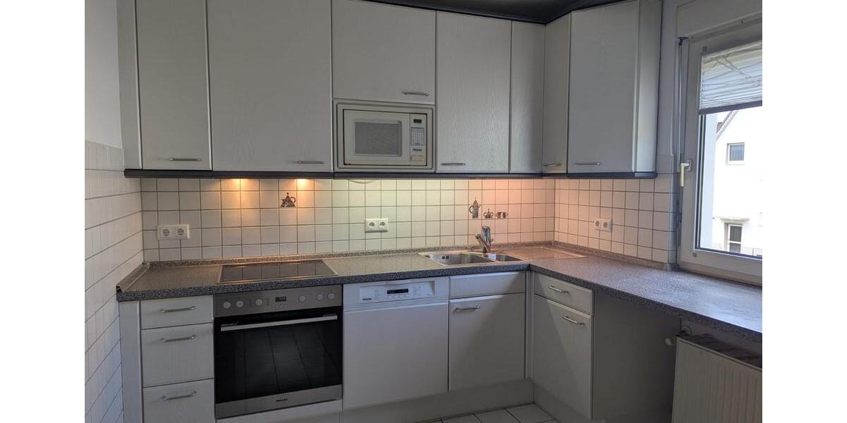 Etagenwohnung Rüsselsheim am Main - 4.5 Zimmer, 110 m&sup2;, 1.485&euro; | Angebot:26322094