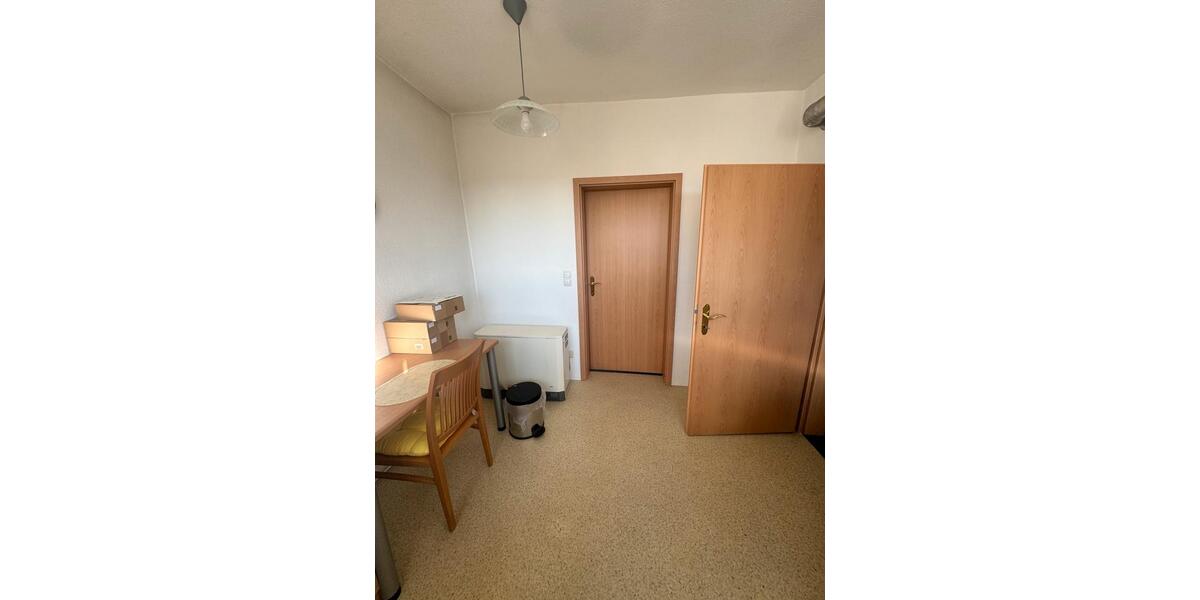 Dachgeschoßwohnung Ludwigshafen am Rhein - 2 Zimmer, 50 m&sup2;, 750&euro; | Angebot:26398561