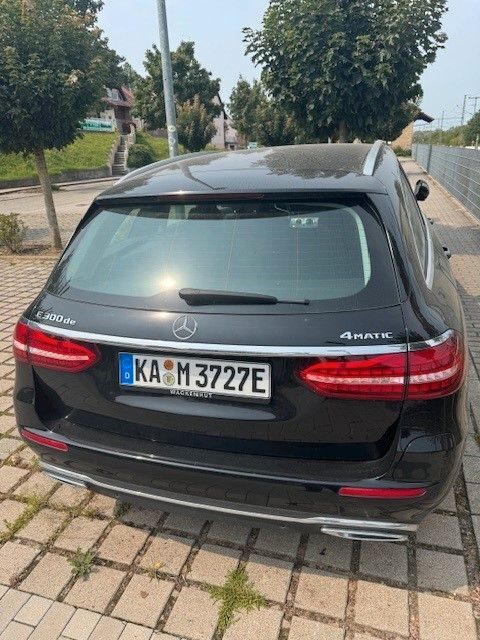 E 300