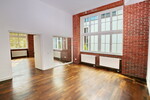 Größzügige Loft-Wohnung im Batschari-Palais