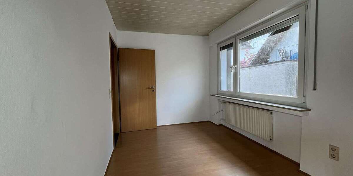 Etagenwohnung Gummersbach Berstig Süd - 4 Zimmer, 90 m&sup2;, 770&euro; | Angebot:27125717