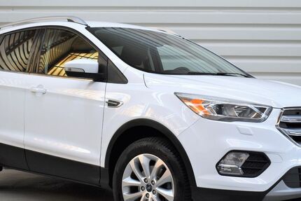 Ford Kuga 67.650 km 12.990 &euro; Forst 76694