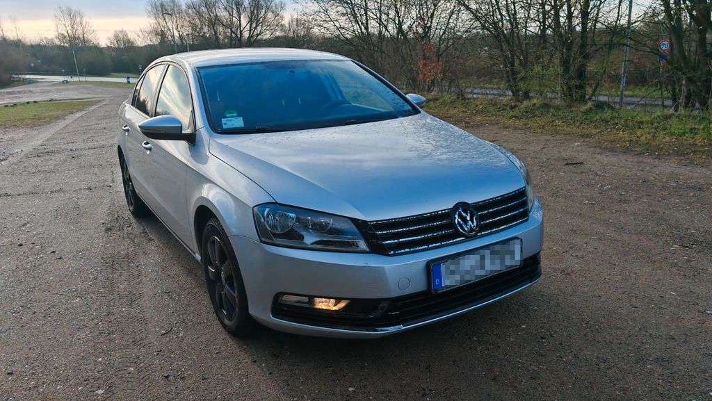 VW Passat 228.000 km 6.299 &euro; Flensburg 24937